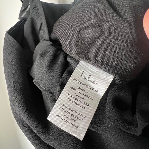 Lulu's Black Ruffle Sleeve Jumpsuit Size M - Picture 3 of 8